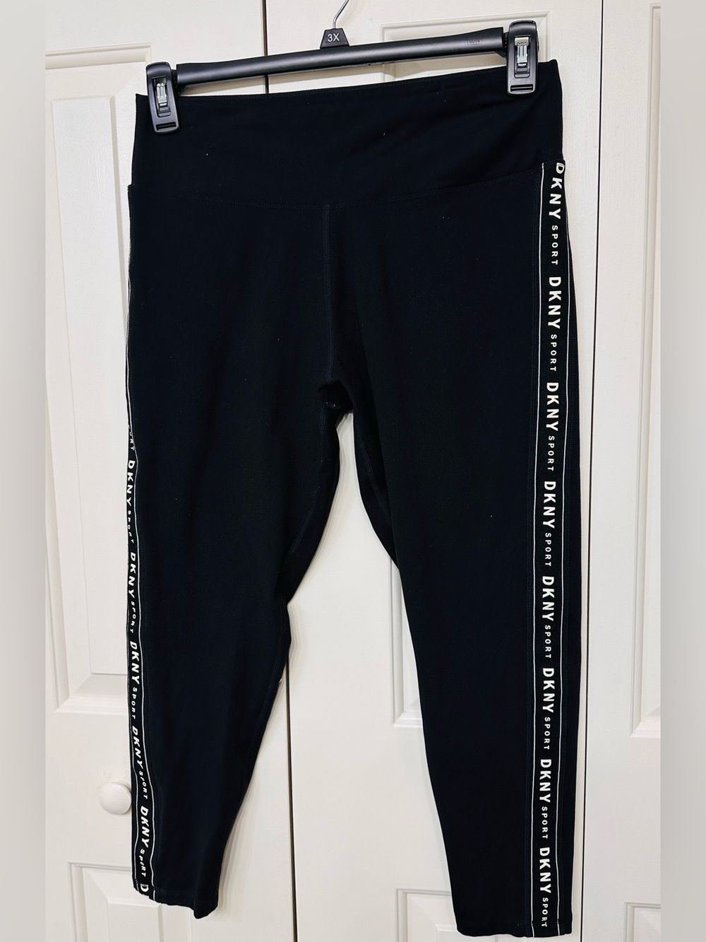 DKNY Women Black Logo-Strip Active Leggings in size XL